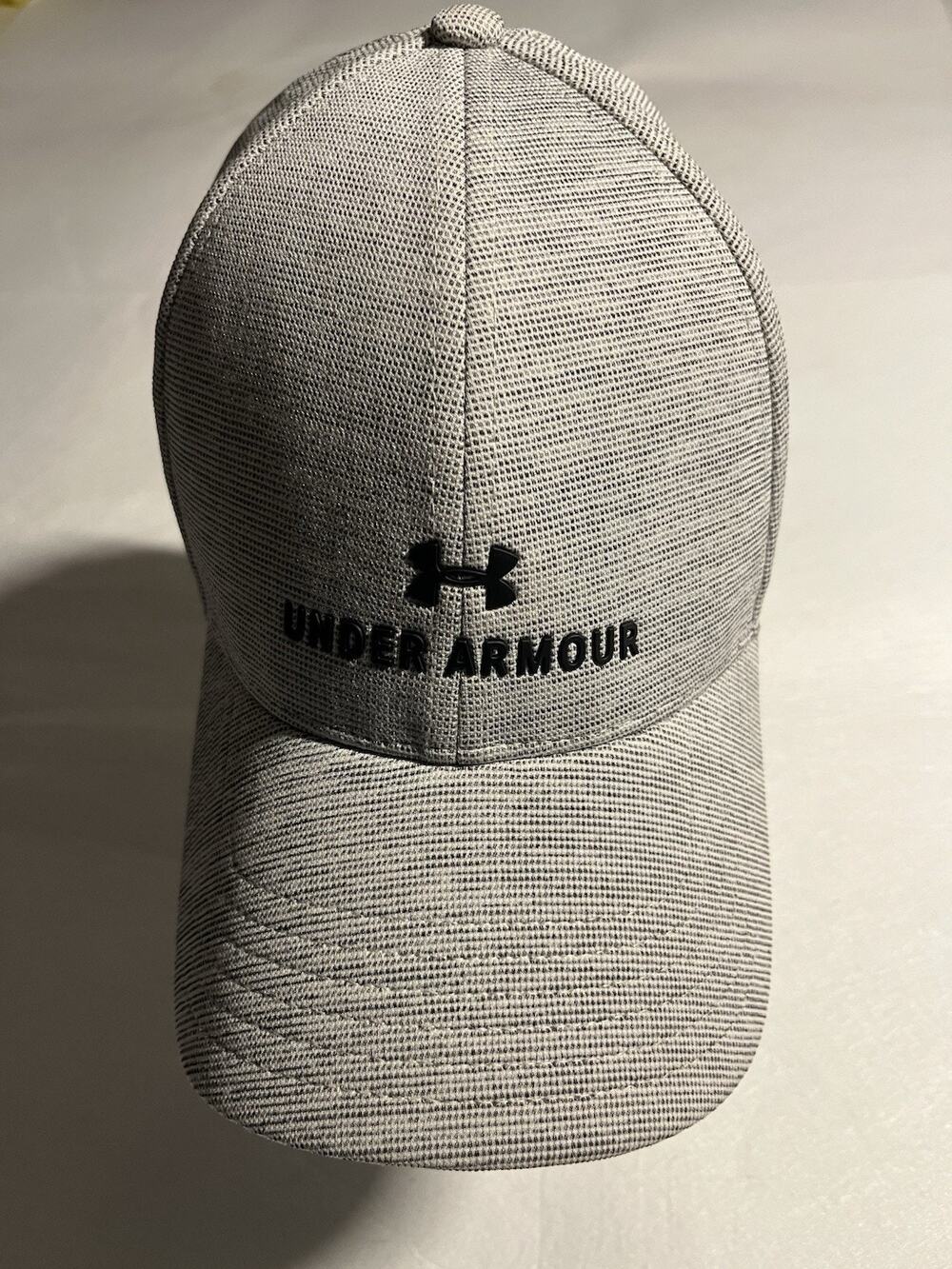 Under Armour Women’s Adjustable Golf Hat Gray Black Logo Performance Cap